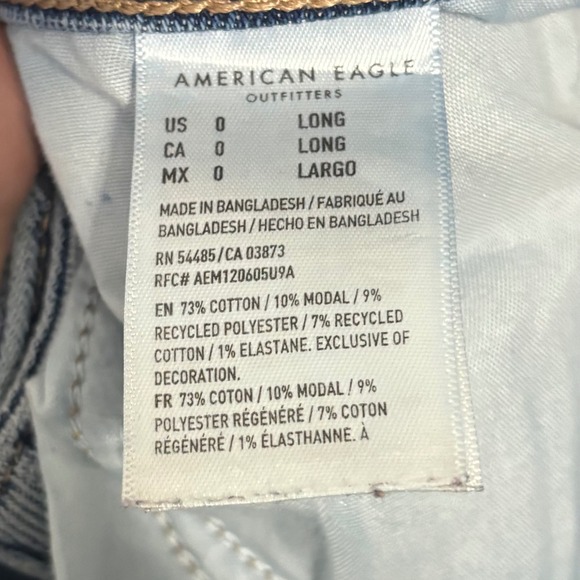 American Eagle Outfitters Mom Jeans Medium Wash Distressed High Rise Size 0 Long - Picture 5 of 5